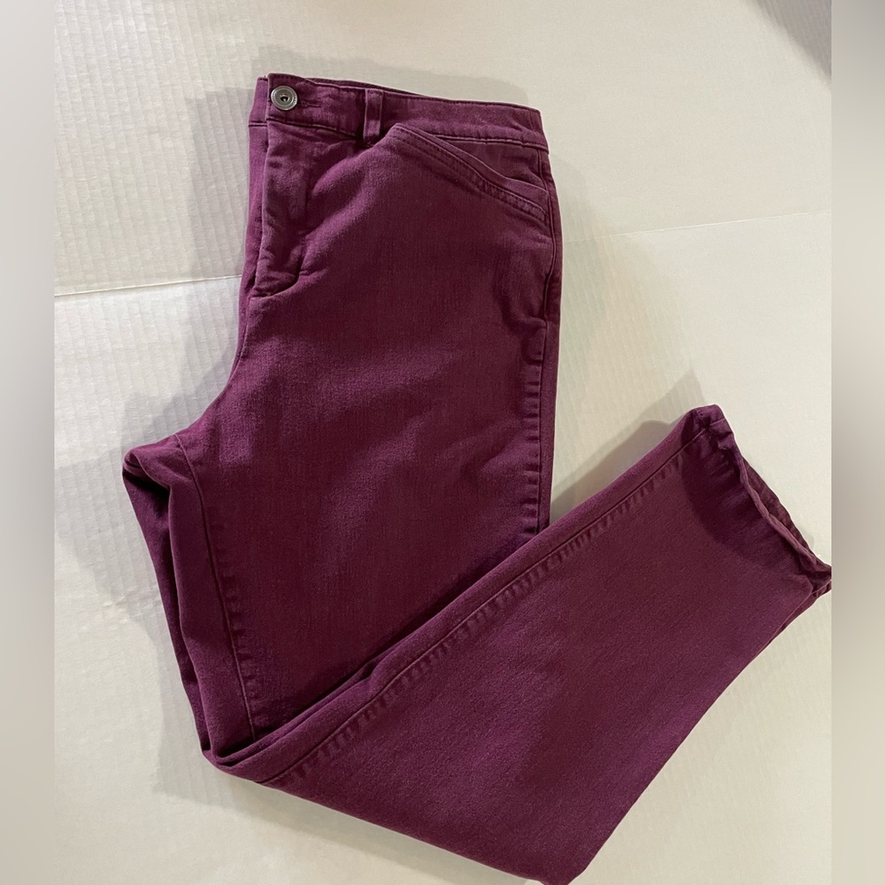 CJ Banks Signature SlimmingWine Jeans Womens Plus Straight Leg Stretch‎ Size14